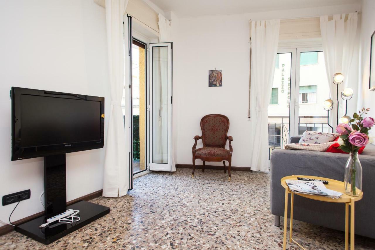 Casa Liberta - Downtown Modern Apartment With Airconditioning Sanremo Exterior foto